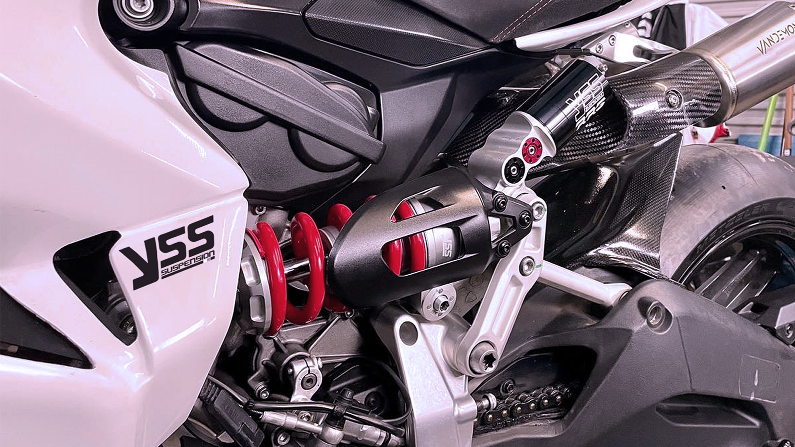 What is best in Mono, Twin or Dual shock suspension for motorcycles